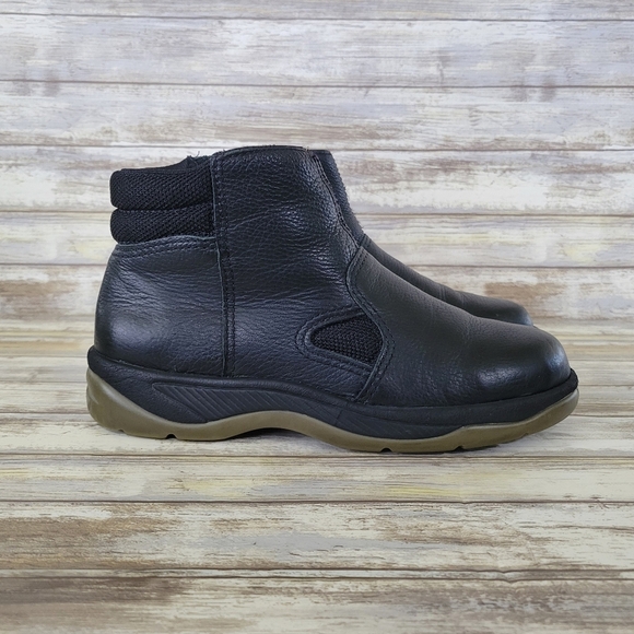 Azaleia Black Leather Side Zip Lightweight Casual Ankle Boots Women's Sz 8/EU 39 - Picture 1 of 10